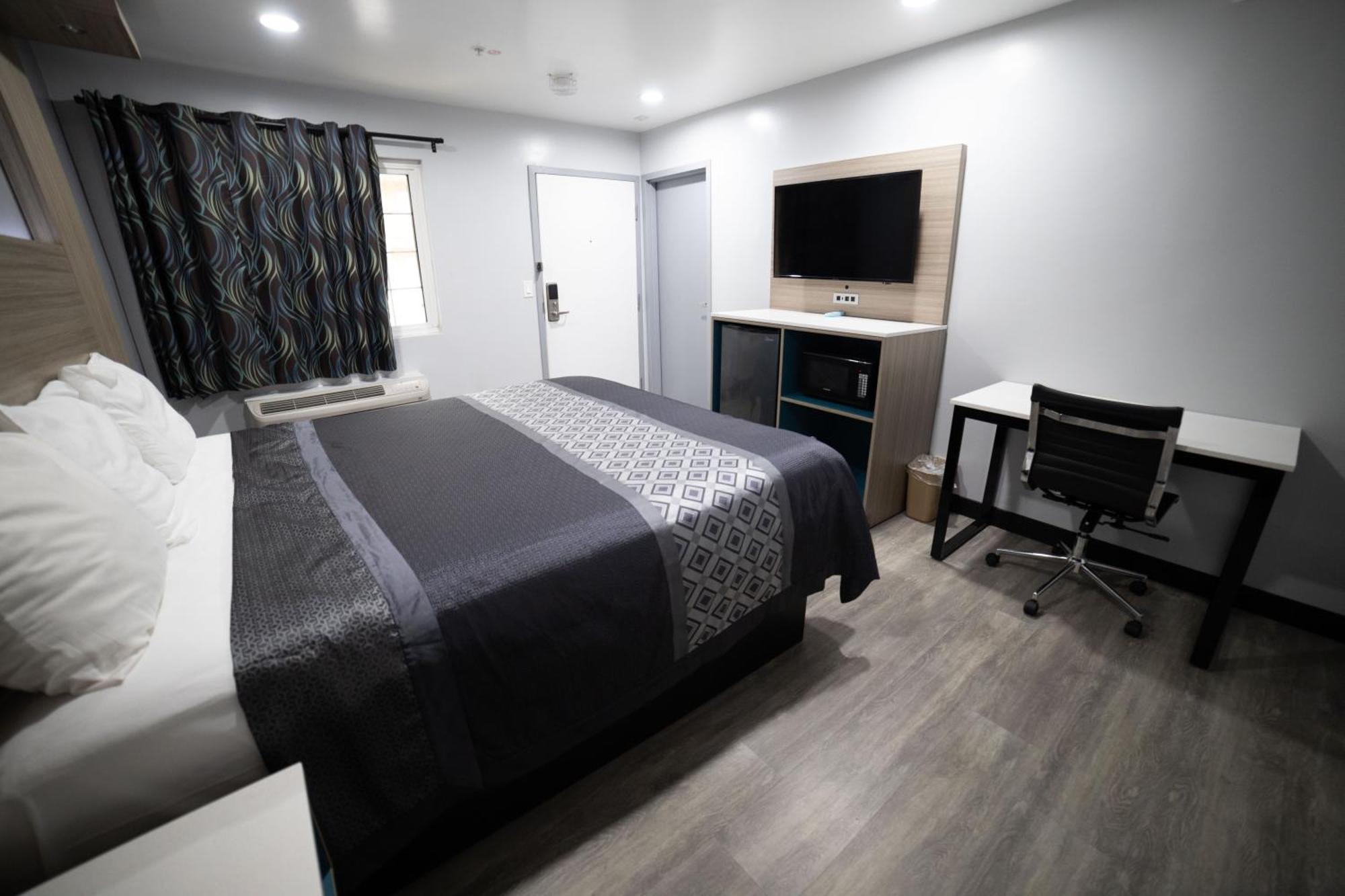 Express Inn & Suites Ontario Airport Екстер'єр фото