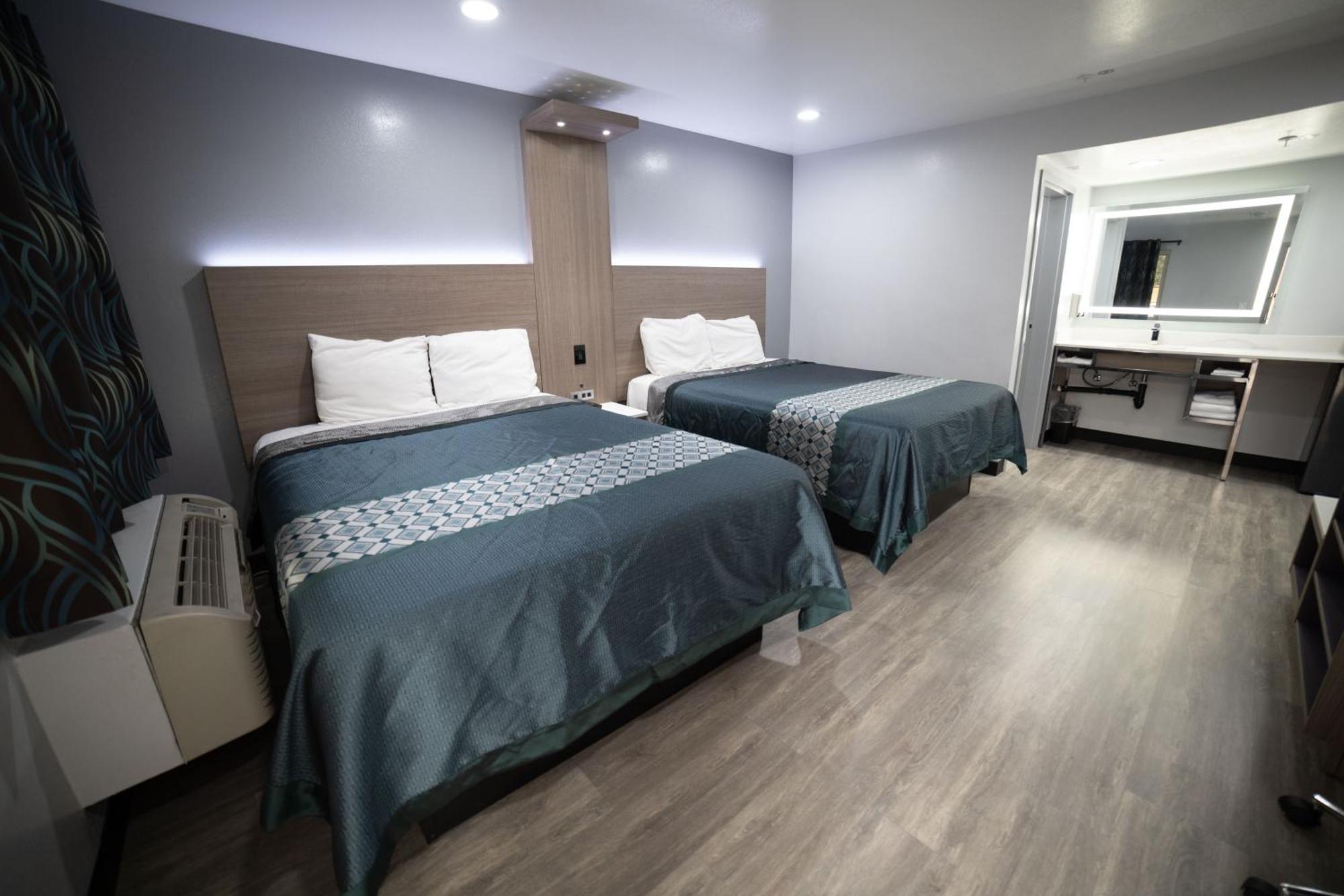 Express Inn & Suites Ontario Airport Екстер'єр фото